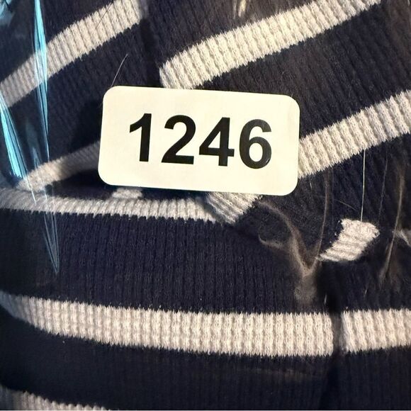 Splendid adult size large ribbed lounge pants. No pockets - Picture 4 of 4